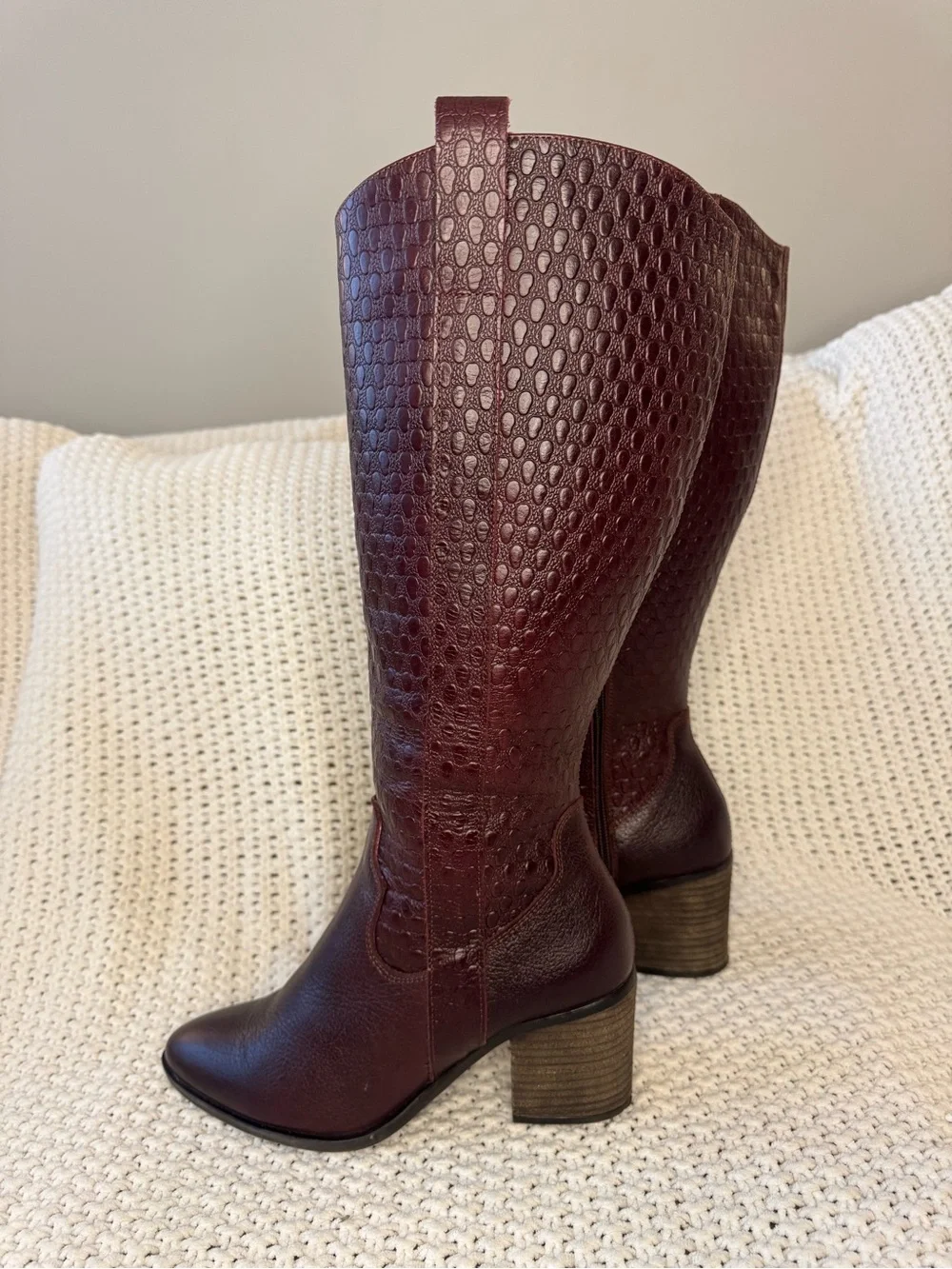 Piedrangular Burgundy Leather Croc Tall Boots Sz 7